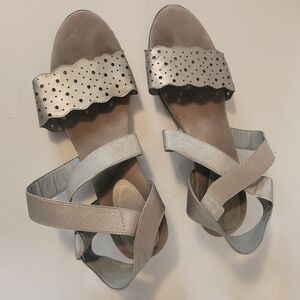 Soft Comfort Footbed Elegant Metallic Leather Heeled Sandals